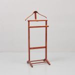 1106 4424 VALET STAND